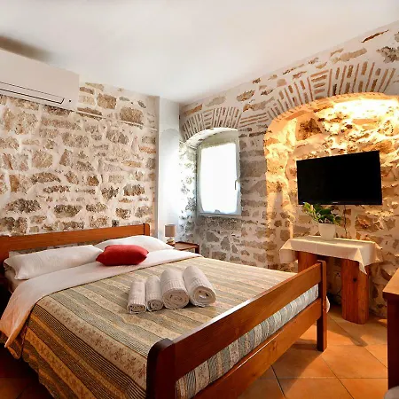 Old Town Vrsar, Danica & Zoran Apartman Vrsar